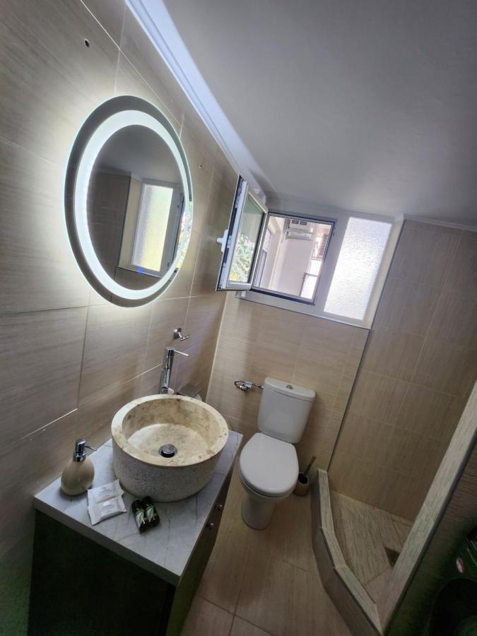 Small Luxury Apartment アナヴィソス エクステリア 写真