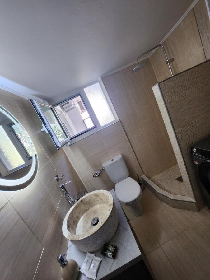 Small Luxury Apartment アナヴィソス エクステリア 写真